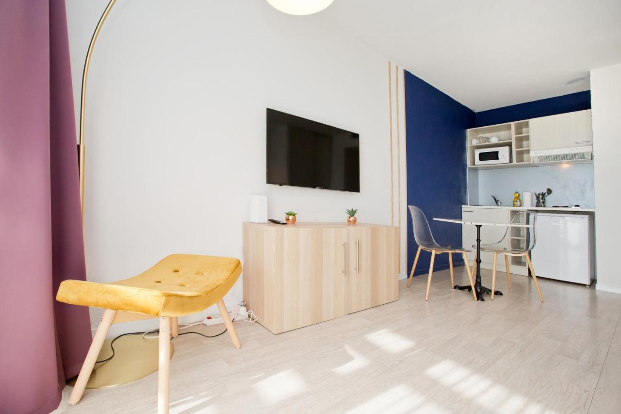 Grand Studio Avec Climatisation, Balcon Proche Gare Centre Ville Lourdes Exterior foto
