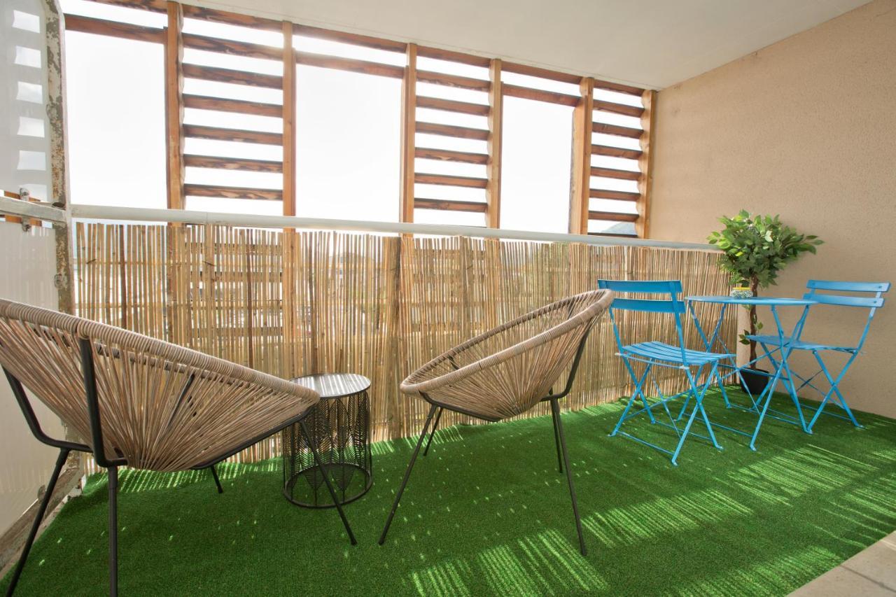 Grand Studio Avec Climatisation, Balcon Proche Gare Centre Ville Lourdes Exterior foto